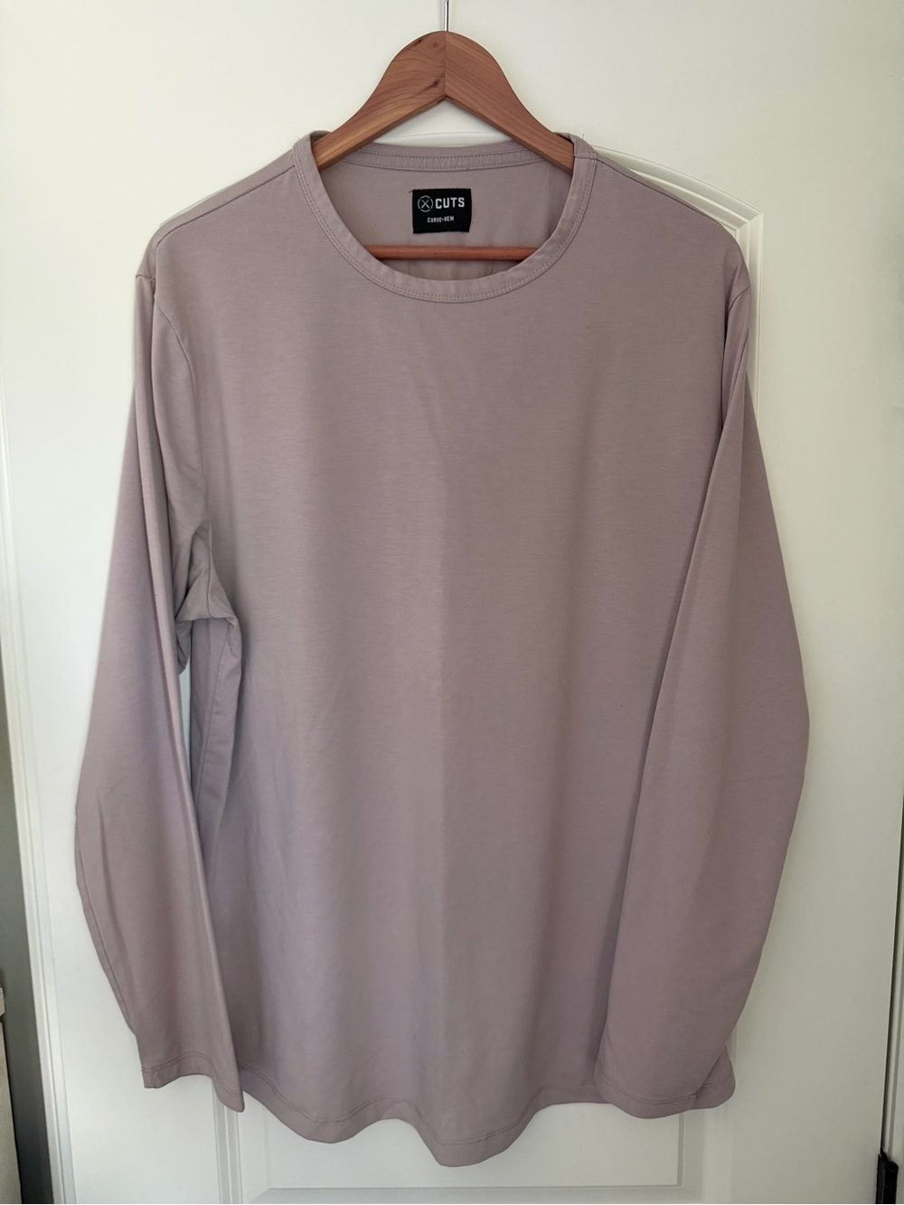 Cuts Clothing Men’s Long Sleeve Crewneck Tee — Dusty Mauve